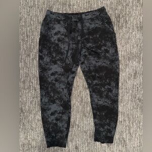 All three pairs in a bundle.  One gray, one black, and one camo
